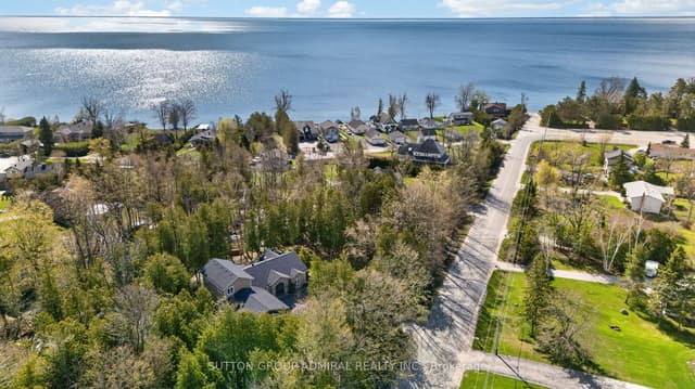 Detached at 763 9th Line S, Oro-Medonte, ON L0L 1T0