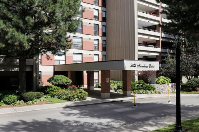 Condo Apartment at 965 Inverhouse Drive 1103, Mississauga, ON L5J 4B4
