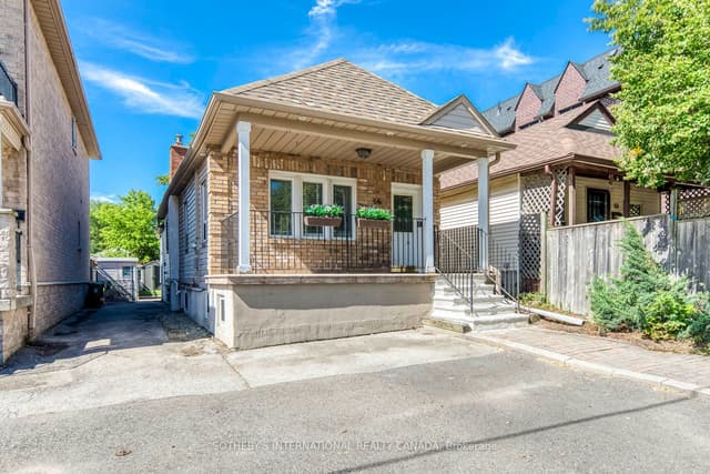 Detached at 66 Twenty Ninth Street, Toronto, ON M8W 3B2, Toronto W06