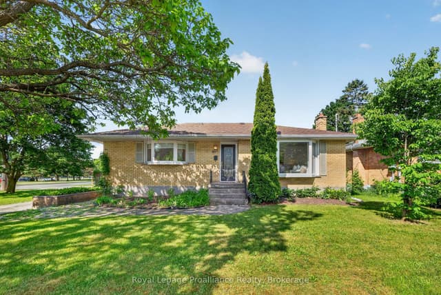 Detached at 951 D'Arcy Street, Cobourg, ON K9A 4B6