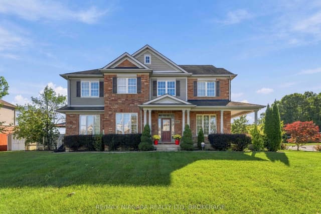 Detached at 8760 Milomir Street, Niagara Falls, ON L2H 0C6