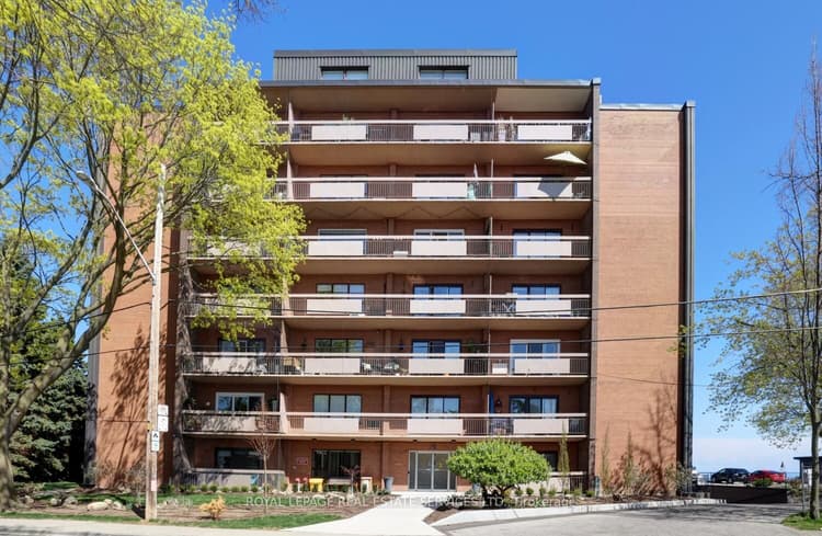 41 Lake Shore Drive