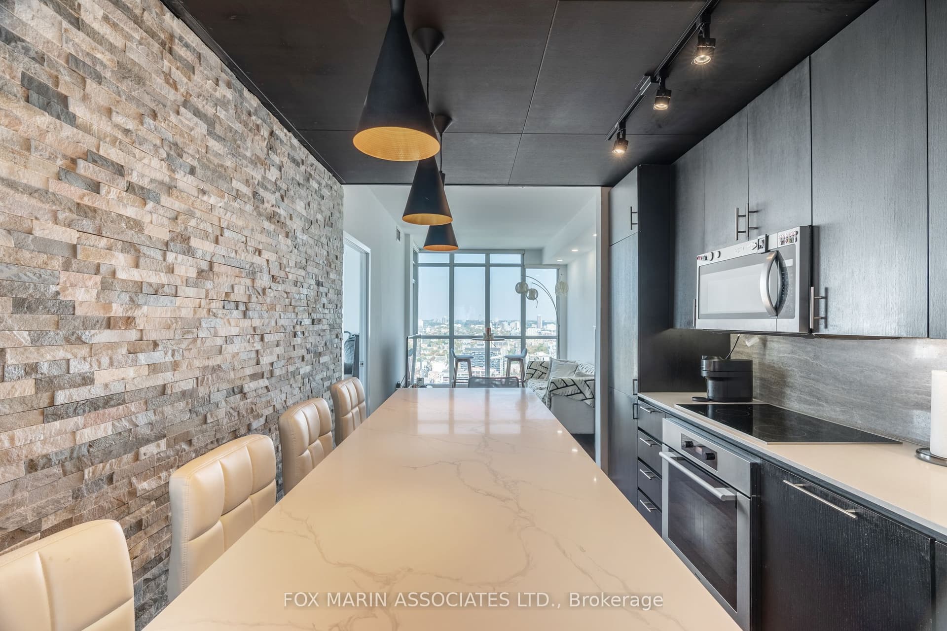 Suite PH12 · Penthouse, Unit PH12 · 15 Iceboat Terr