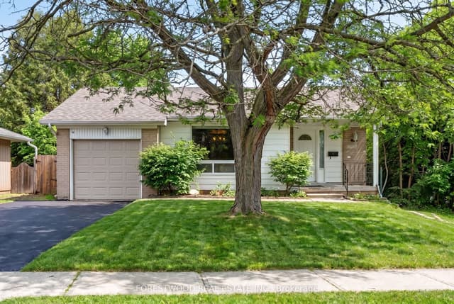 Detached at 1157 Newton Road, Oakville, ON L6H 2A1
