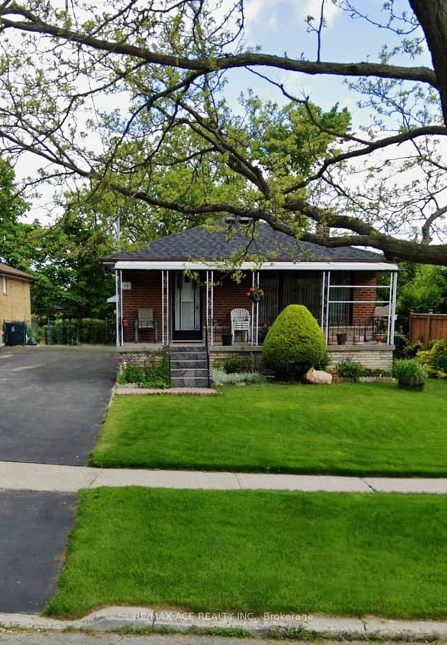 Detached at 36 Delawana Drive, Toronto, ON M1G 2A8, Toronto E09