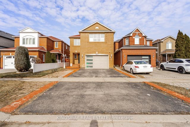 Detached at 891 STONEBRIDGE Avenue, Mississauga, ON L5V 2L3