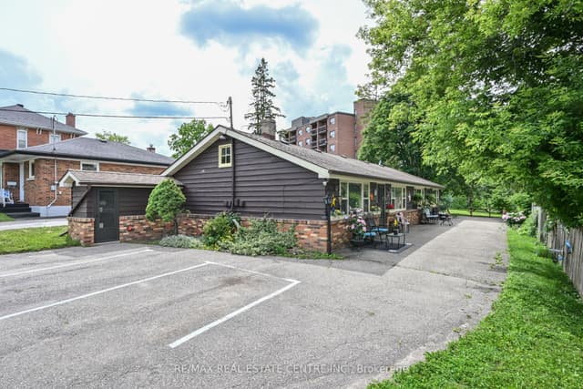 Fourplex at 44 Church Street, Orangeville, ON L9W 1N8
