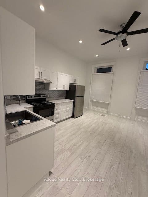 Fourplex at 59 Mary Street, Barrie, ON L4N 1T2