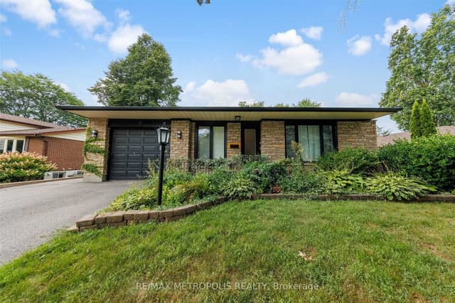 Detached at 21 Hills Road Main, Ajax, ON L1S 2W2