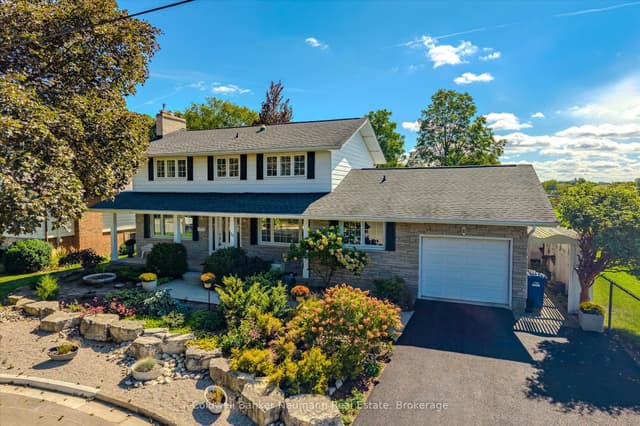 Detached at 26 Maplewood Drive, Guelph, ON N1G 1L8