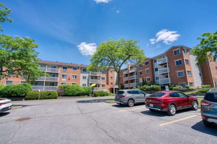 325 Centrum Boulevard