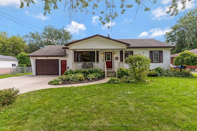 Detached at 113 Whitelock Street, Stratford, ON N5A 1T2