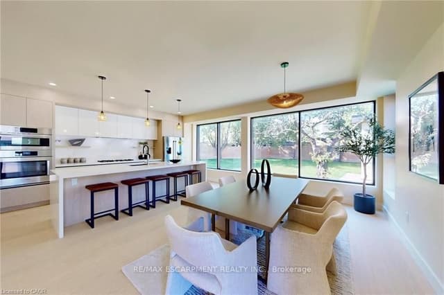 Detached at 28 Dunsmore Gardens, Toronto, ON M3H 3M2, Toronto C06