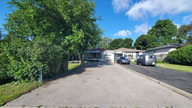 Semi-Detached at 2 Robinson Street, Markham, ON L3P 1N4