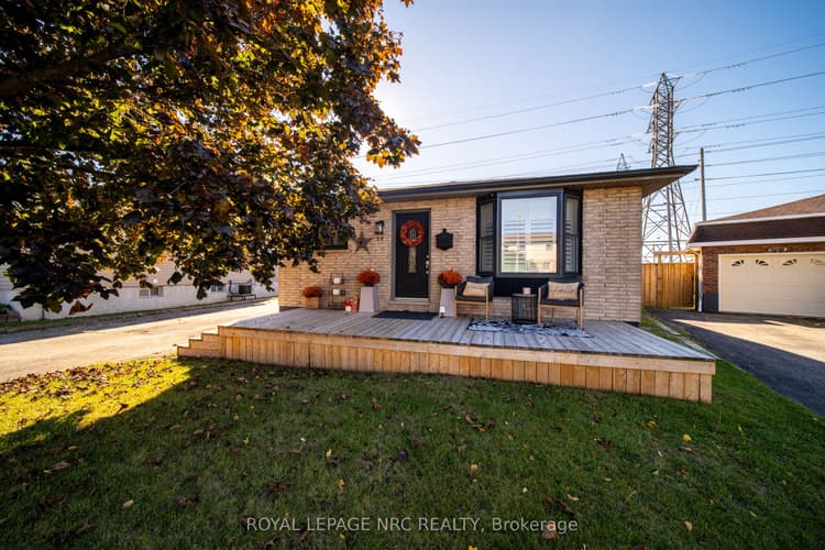 39 CHANTAL Court