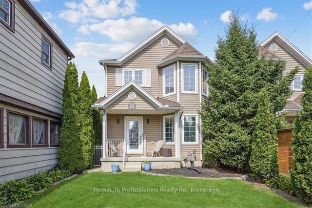 Semi-Detached at 15 Argyle Street S, Haldimand, ON N3W 1J1