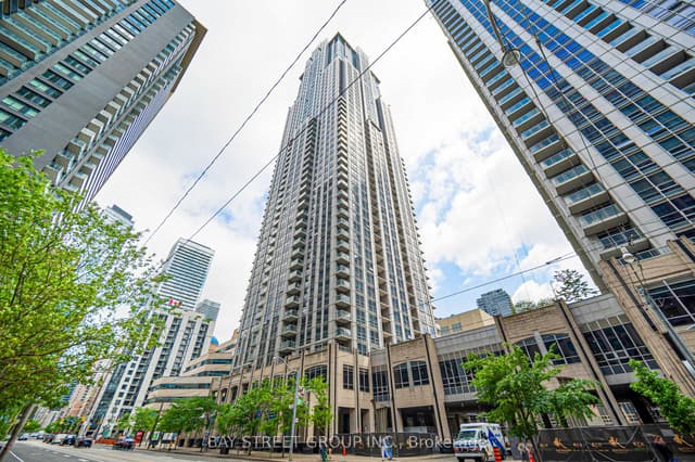 Condo Apartment at 763 Bay Street 4105, Toronto, ON M5G 2R3, Toronto C01