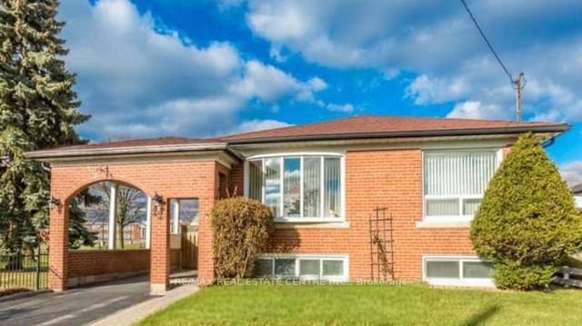 Detached at 22 Beran Drive, Toronto, ON M1G 1G1, Toronto E09