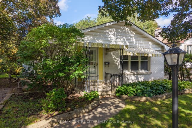 Detached at 740 Dunboyne Crescent, London North, ON N5X 1Y1