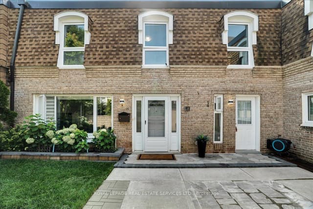 Condo Townhouse at 1310 Gulleden Drive 14, Mississauga, ON L4X 1Y9