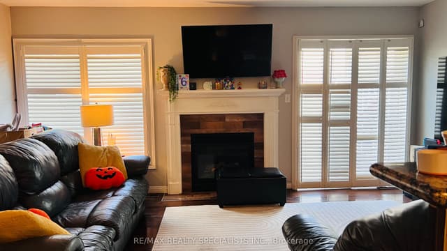 Att/Row/Townhouse at 12 Mckibbon Avenue, Hamilton, ON L0R 1P0