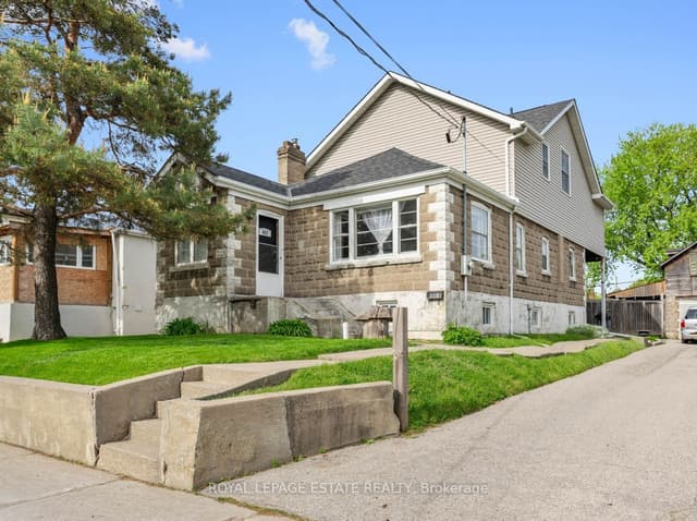 Detached at 601 Pharmacy Avenue, Toronto, ON M1L 3H1, Toronto E04