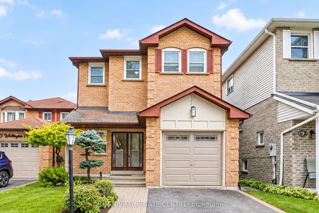 Detached at 11 Whittington Court, Ajax, ON L1S 4L4