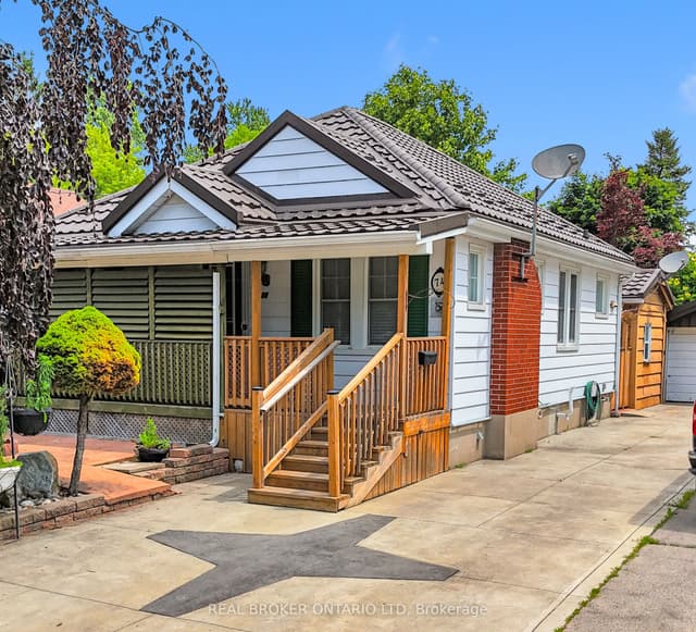 Detached at 74 Sterling Street, London East, ON N5Y 1Y7