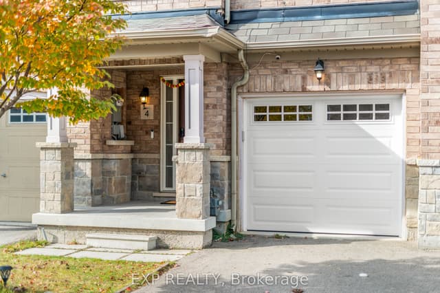 Att/Row/Townhouse at 4 Magdalene Crescent, Brampton, ON L6Z 0G9