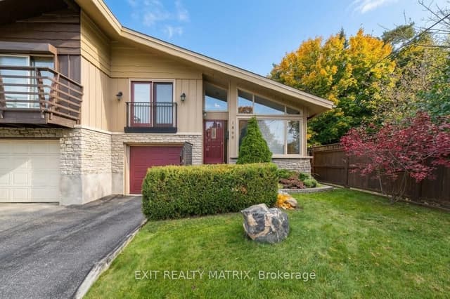 Semi-Detached at 1866 Lenester Avenue, McKellar Heights - Glabar Park and Area, ON K2A 3W8