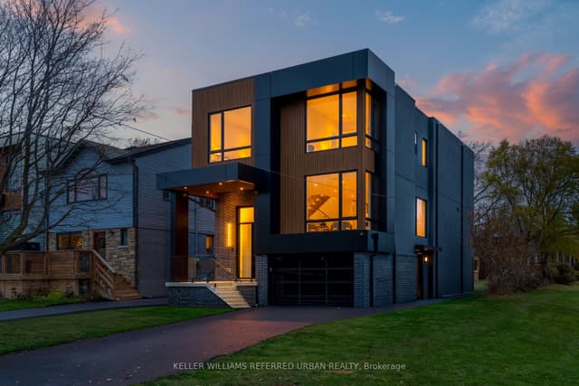 Detached at 33 Twelfth Street, Toronto, ON M8V 3G8, Toronto W06