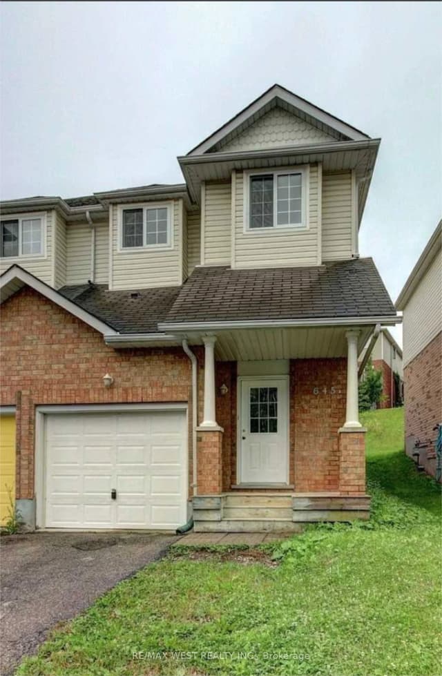 Semi-Detached at 645B Basswood Street, Waterloo, ON N2V 2K8
