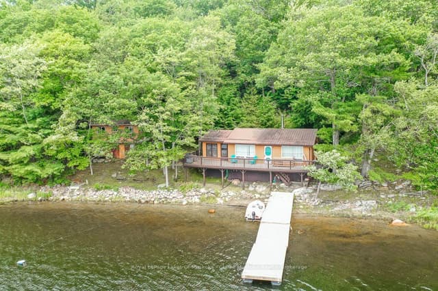 Detached at 1053 Harrison Trail, Georgian Bay, ON P0C 1H0