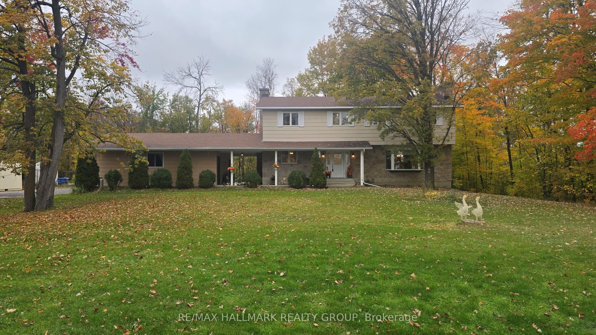 860 Munro Dr