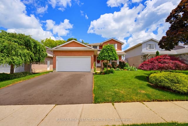 Detached at 417 Cooper Street, Cambridge, ON N3C 3Y6