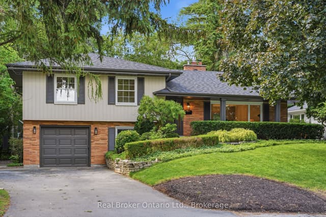 Detached at 571 Leonard Court, Burlington, ON L7T 2P4