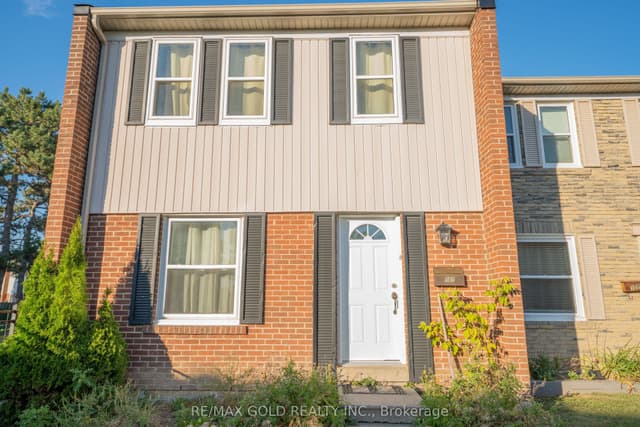 Condo Townhouse at 900 Central Park Drive 107, Brampton, ON L6S 3J6