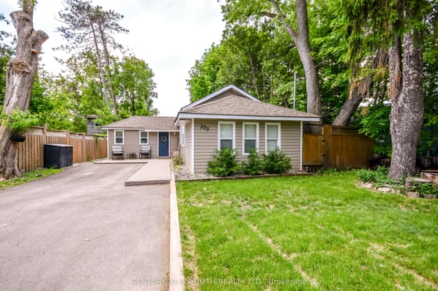 Detached at 203 Southview Road, Barrie, ON L4N 3X6