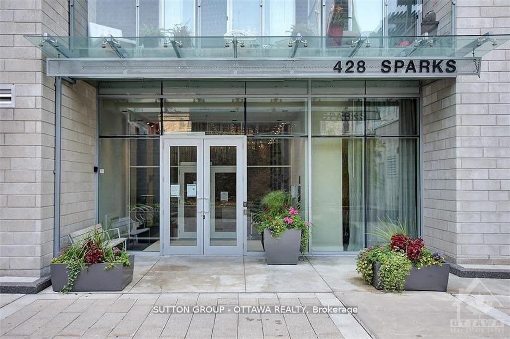 Suite 306 · Floor 3, Unit 306 · 428 Sparks St