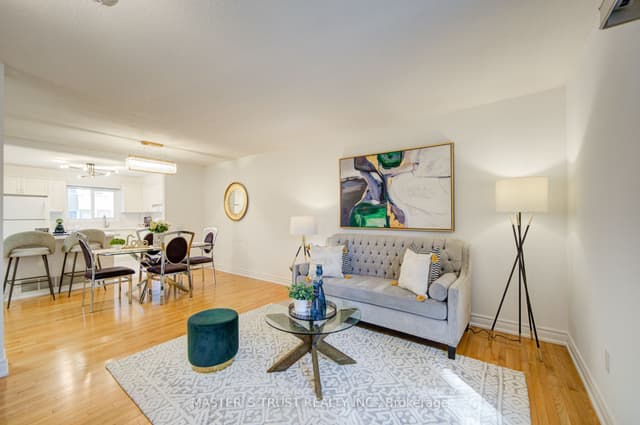 Condo Townhouse at 15 Brimwood Boulevard 61, Toronto, ON M1V 1E1, Toronto E07