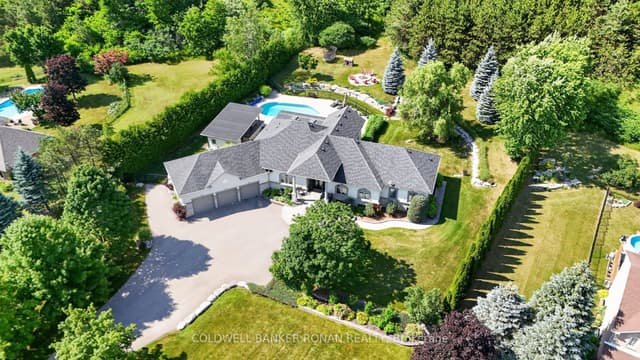 Detached at 9 Moraine Place, Caledon, ON L7E 0E5