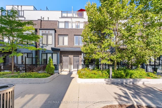 Condo Apartment at 2232 Bromsgrove Road 7, Mississauga, ON L5J 0B3