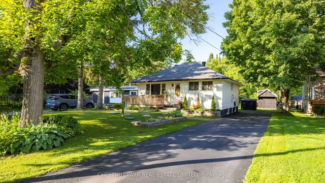 Detached at 47 Lakeshore Road W, Oro-Medonte, ON L0L 2E0