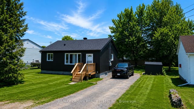 Detached at 479 Angus Avenue, North Bay, ON P1B 7L9