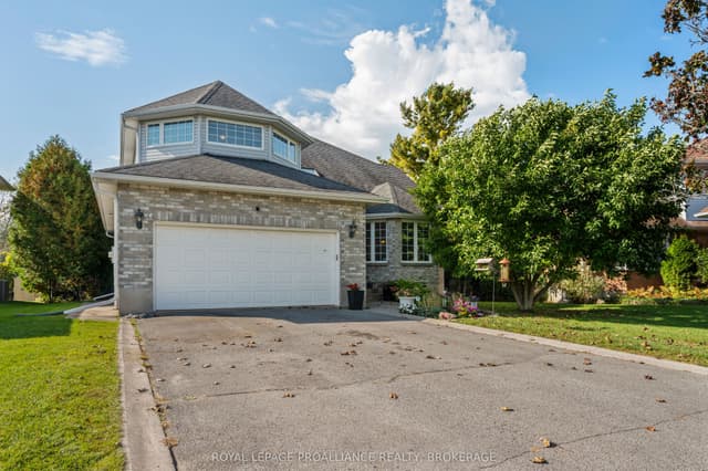 Detached at 605 Fernmoor Drive, Kingston, ON K7M 8K5