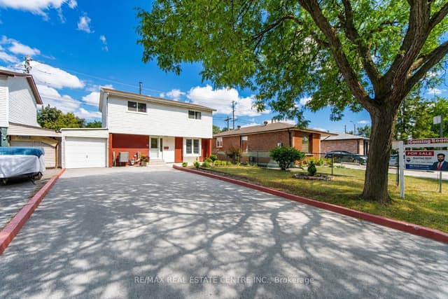 Detached at 71 Sultan Pool Drive, Toronto, ON M9V 4H5, Toronto W10
