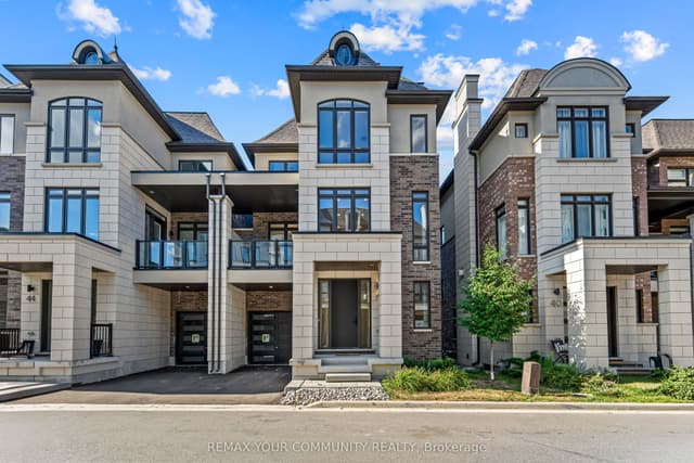 Semi-Detached at 42 Globemaster Lane, Richmond Hill, ON L4E 1H4