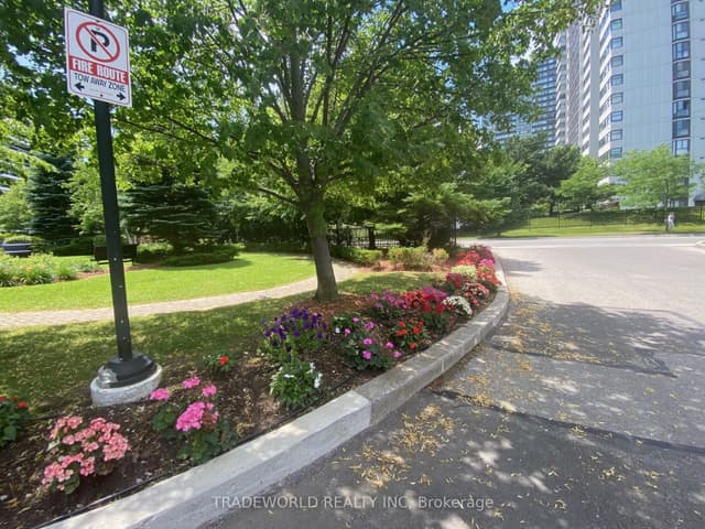 Condo Apartment at 135 Antibes Drive 1506, Toronto, ON M2R 2Z1, Toronto C07