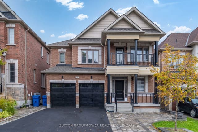 Detached at 32 Cyprus Glen, East Gwillimbury, ON L9N 0S8