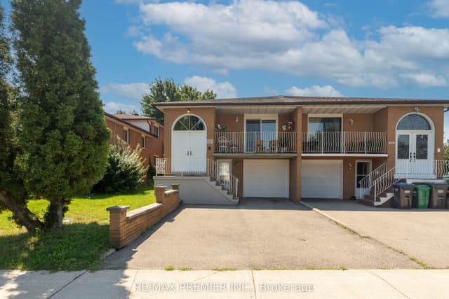 Semi-Detached at 4178 Dursley Crescent, Mississauga, ON L4Z 1J7